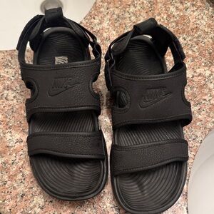 Nike Black Adjustable Sandals